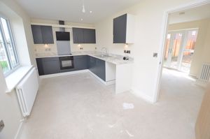 Kitchen Diner- click for photo gallery